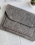 Felt Macbook case with pocket