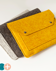 Felt Macbook case with pocket