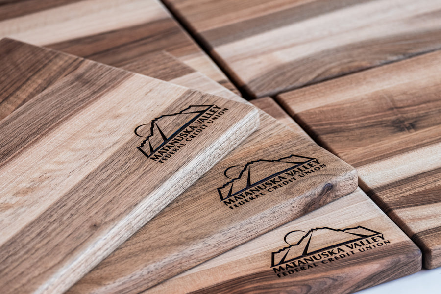Custom cutting board for luxury corporate gifts