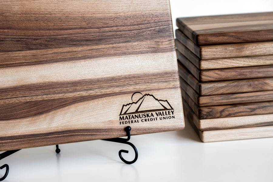 Custom cutting board for luxury corporate gifts