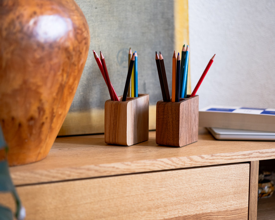 Pen holder